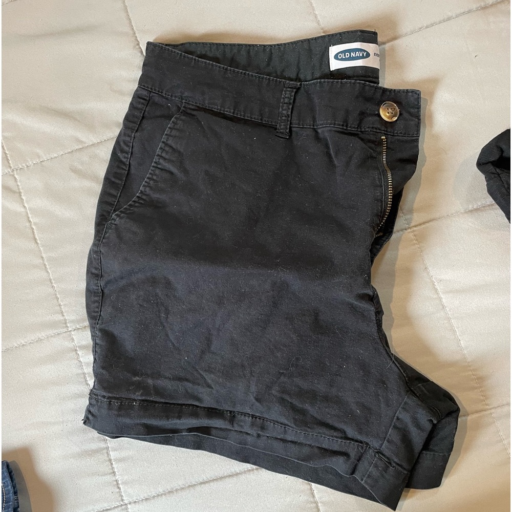 Old Navy Chino shorts